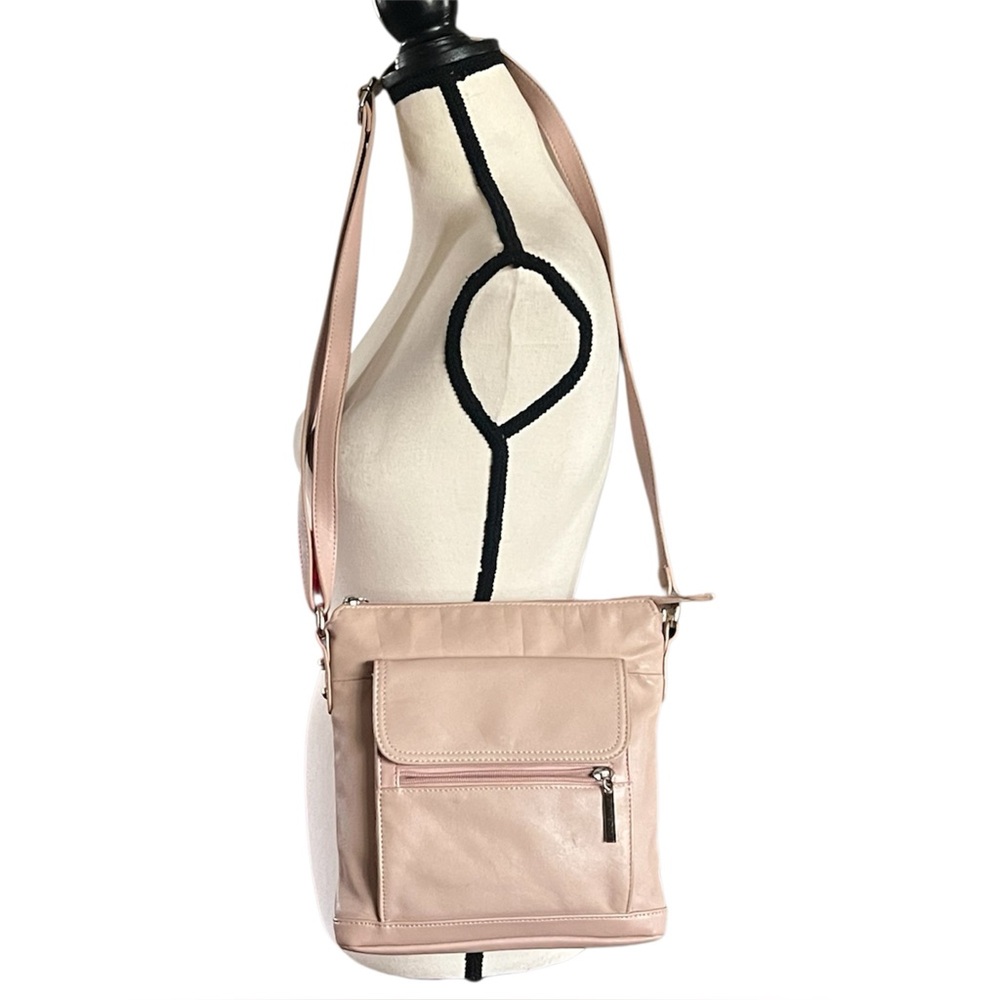 GIANI BERNINI Leather Dusty pink Crossbody organizer  Bag.